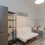 Apartment M1 M2 A Short Walk From The Subway