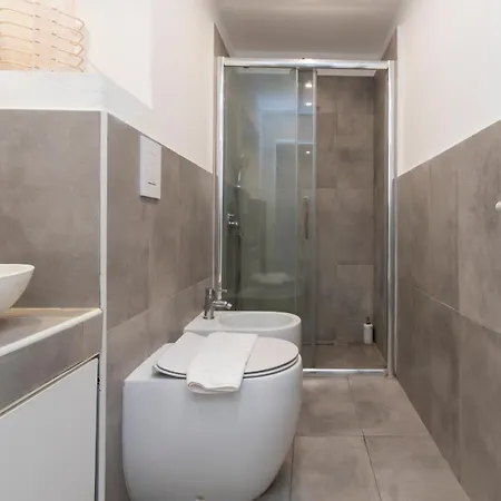 Appartement M1 M2 A Short Walk From The Subway