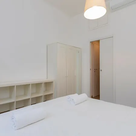 M1 M2 A Short Walk From The Subway 아파트