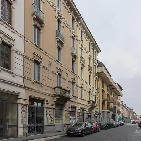 M1 M2 A Short Walk From The Subway Apartment