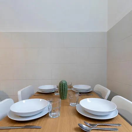 Apartment M1 M2 A Short Walk From The Subway