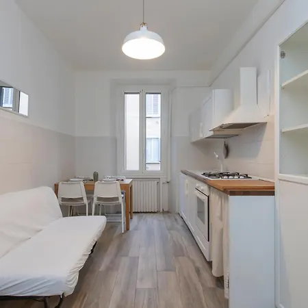 아파트 M1 M2 A Short Walk From The Subway 밀라노