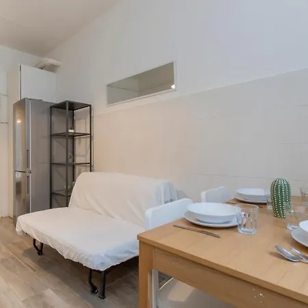Apartment M1 M2 A Short Walk From The Subway